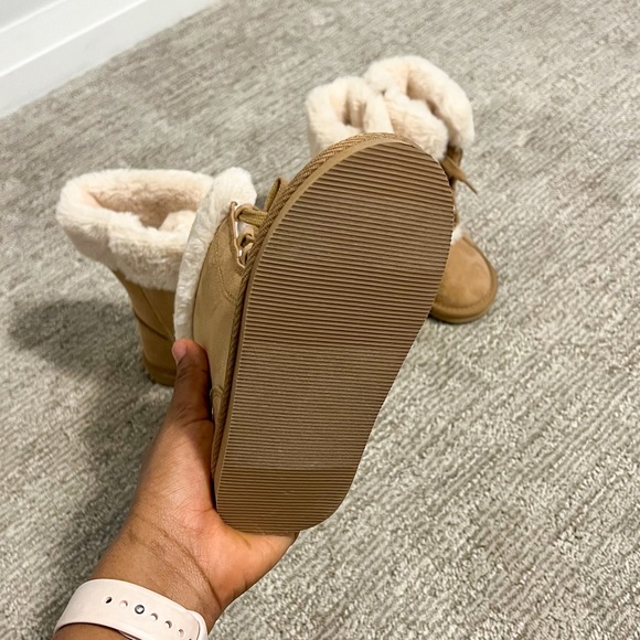 Kids booties / fur boots - Picture 2 of 3